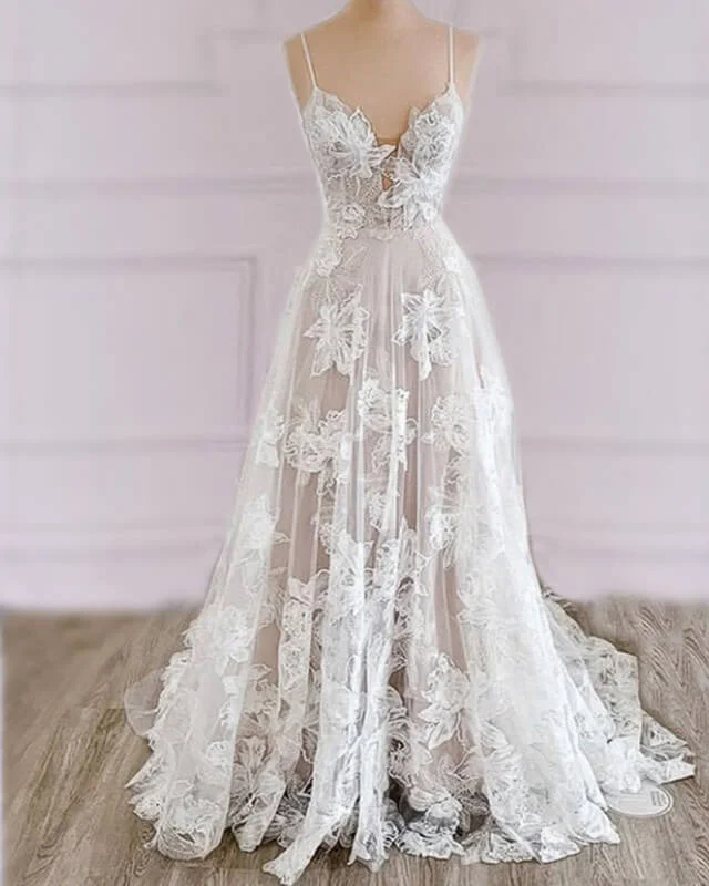 Boho Rustic Wedding Dresses V Neck Lace Embroidery Classic Lace Gown