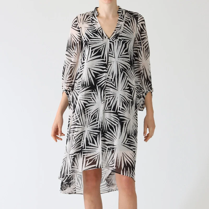 Sea Holly Black Ileana Printed Dress Best floral dresses for petites