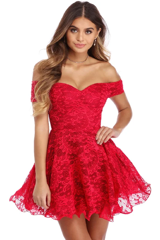 Sexy Red Strapless Drop Shoulder Lace Skater Dress Off-the-shoulder Lace